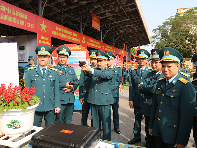 Lữ đo&agrave;n th&ocirc;ng tin 26 tổ chức Lễ ra qu&acirc;n huấn luyện năm 2026