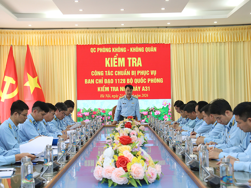 Qu&acirc;n chủng Ph&ograve;ng kh&ocirc;ng-Kh&ocirc;ng qu&acirc;n kiểm tra c&ocirc;ng t&aacute;c ph&aacute;t triển khoa học, c&ocirc;ng nghệ, đổi mới s&aacute;ng tạo, chuyển đổi số, cải c&aacute;ch h&agrave;nh ch&iacute;nh v&agrave; ph&aacute;t triển kinh tế số tại Nh&agrave; m&aacute;y A31