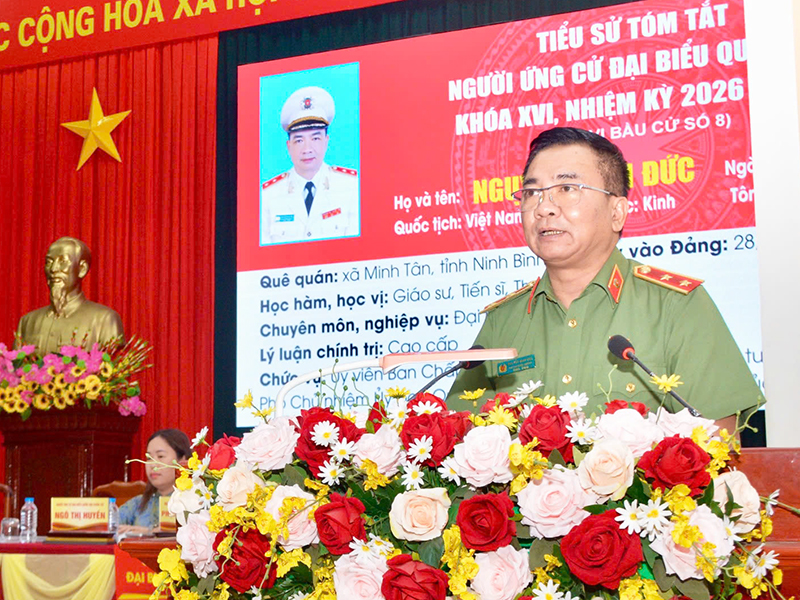 C&aacute;n bộ, chiến sĩ khối Cơ quan Sư đo&agrave;n 367 tham gia Hội nghị tiếp x&uacute;c cử tri với người ứng cử đại biểu Quốc hội v&agrave; đại biểu HĐND TP Hồ Ch&iacute; Minh
