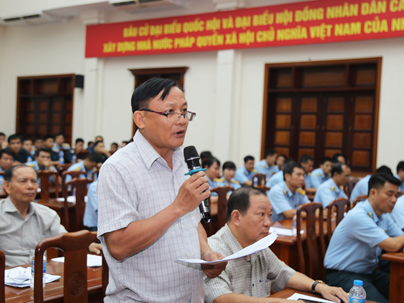 C&aacute;n bộ, chiến sĩ khối Cơ quan Sư đo&agrave;n 367 tham gia Hội nghị tiếp x&uacute;c cử tri với người ứng cử đại biểu Quốc hội v&agrave; đại biểu HĐND TP Hồ Ch&iacute; Minh
