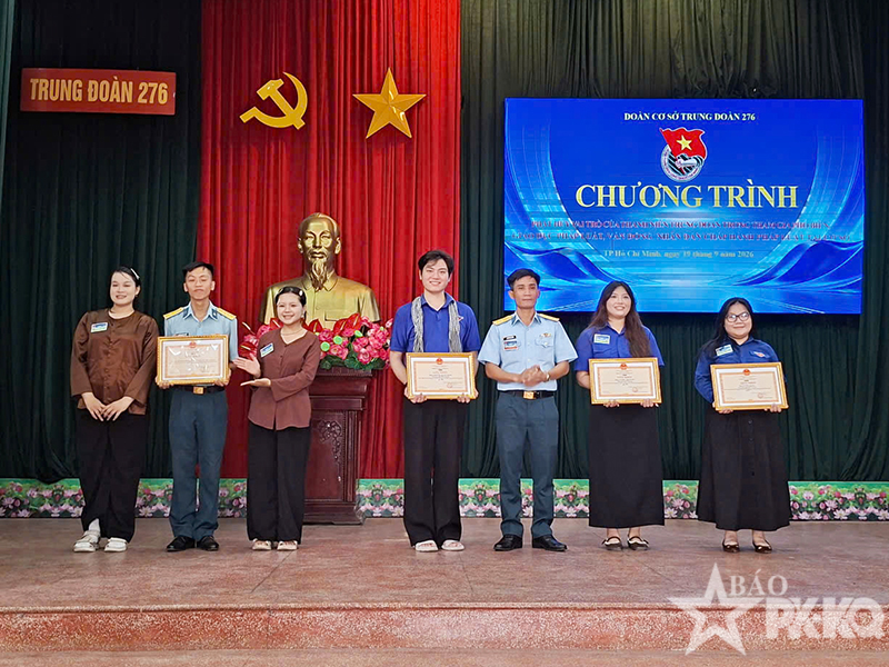 Đo&agrave;n cơ sở Trung đo&agrave;n 276 tổ chức Chương tr&igrave;nh phổ biến gi&aacute;o dục ph&aacute;p luật, van động nh&acirc;n d&acirc;n chấp h&agrave;nh ph&aacute;p luật tại cơ sở