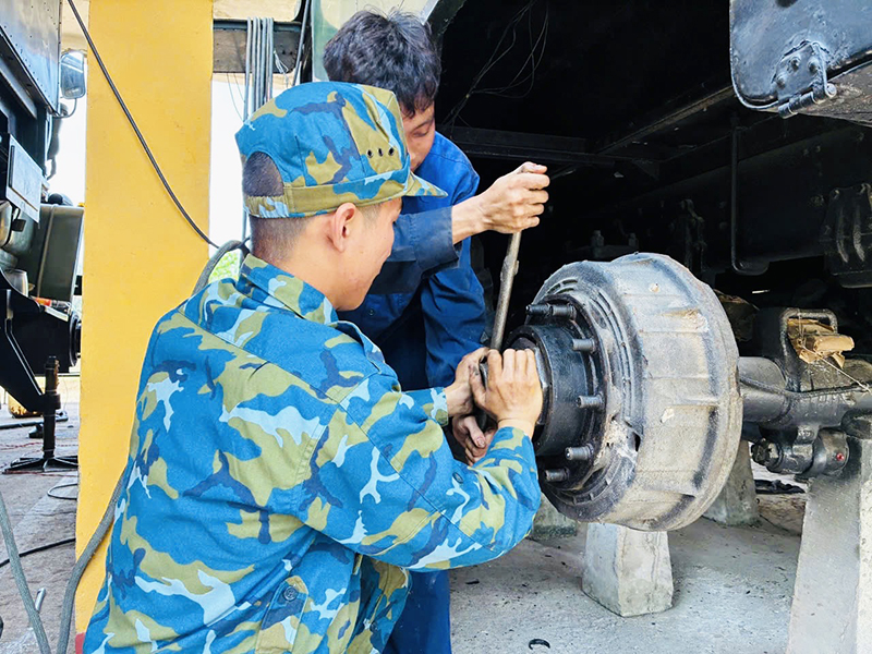 Trung đo&agrave;n 294 tổ chức bảo dưỡng kỹ thuật mẫu năm 2026