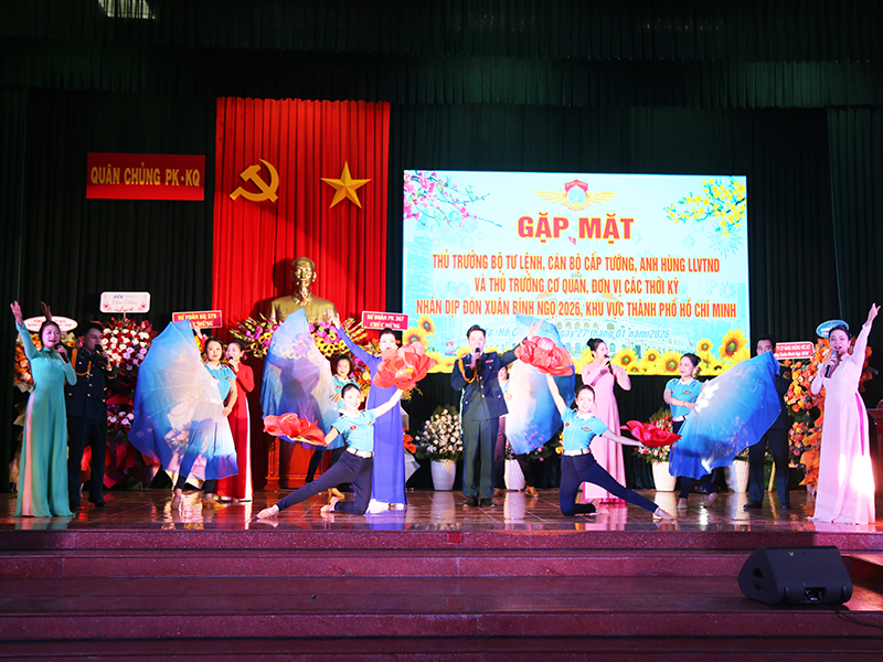 Gặp mặt Thủ trưởng Bộ Tư lệnh, c&aacute;n bộ cấp tướng, Anh h&ugrave;ng LLVTND v&agrave; c&aacute;c thế hệ c&aacute;n bộ Qu&acirc;n chủng PK-KQ c&aacute;c thời kỳ nh&acirc;n dịp đ&oacute;n xu&acirc;n B&iacute;nh Ngọ 2026, khu vực TP Hồ Ch&iacute; Minh
