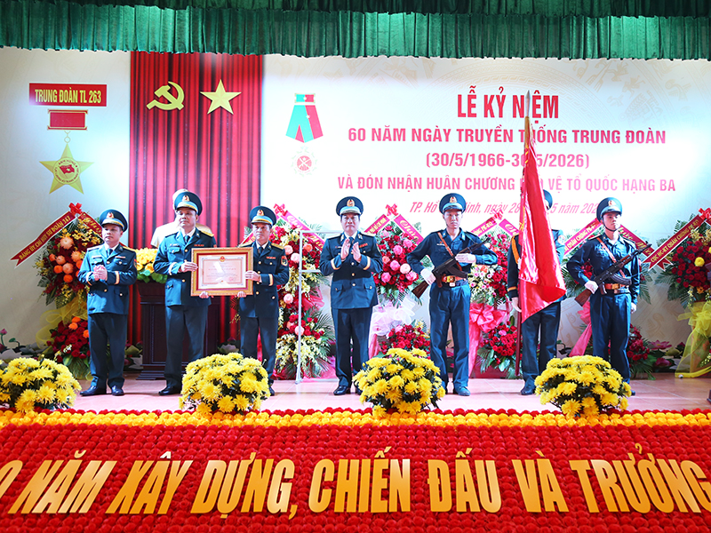 Trung đo&agrave;n 263 kỷ niệm 60 năm ng&agrave;y truyền thống v&agrave; đ&oacute;n nhận Hu&acirc;n chương Bảo vệ Tổ quốc hạng Ba