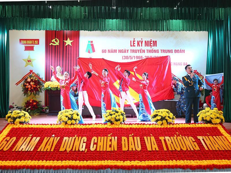 Trung đo&agrave;n 263 kỷ niệm 60 năm ng&agrave;y truyền thống v&agrave; đ&oacute;n nhận Hu&acirc;n chương Bảo vệ Tổ quốc hạng Ba