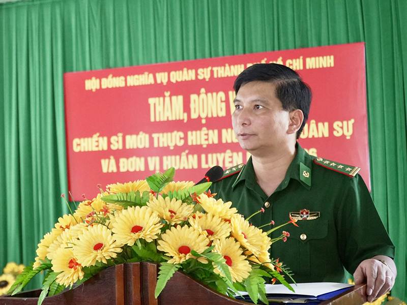 Hội đồng Nghĩa vụ Qu&acirc;n sự Th&agrave;nh phố Hồ Ch&iacute; Minh thăm, động vi&ecirc;n chiến sĩ mới Sư đo&agrave;n 367