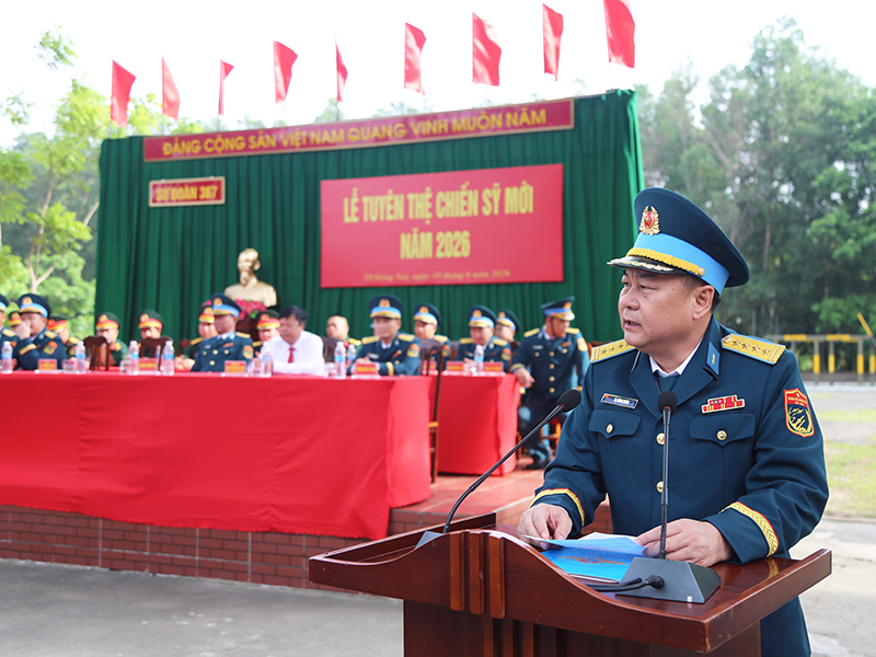 Các đơn vị trong Quân chủng Phòng không-Không quân tổ chức Lễ tuyên thệ chiến sĩ mới năm 2026