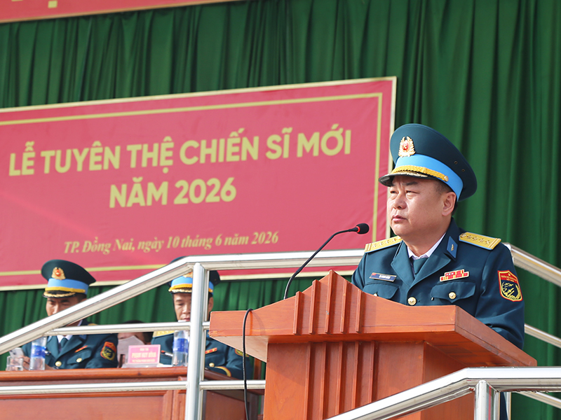 Các đơn vị trong Quân chủng Phòng không-Không quân tổ chức Lễ tuyên thệ chiến sĩ mới năm 2026