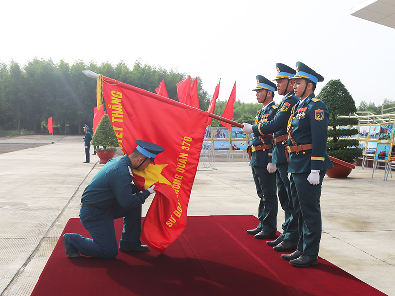 Các đơn vị trong Quân chủng Phòng không-Không quân tổ chức Lễ tuyên thệ chiến sĩ mới năm 2026