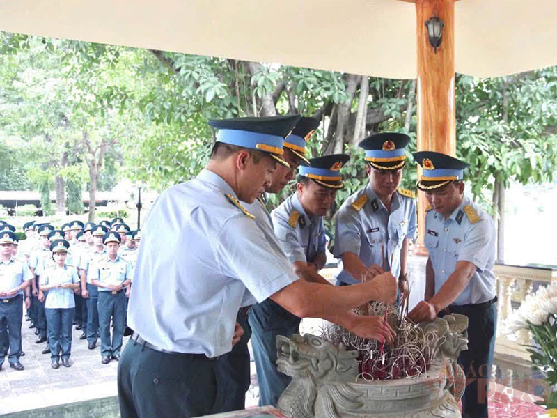 Sư đo&agrave;n 370 tổ chức nhiều hoạt động tri &acirc;n kỷ niệm 79 năm Ng&agrave;y Thương binh - Liệt sĩ