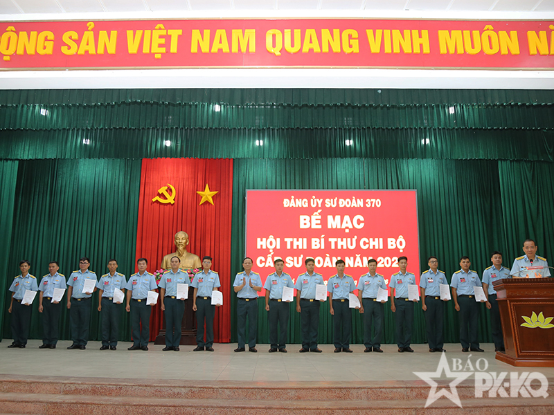 Đảng ủy Sư đo&agrave;n 370 tổ chức Hội thi B&iacute; thư chi bộ năm 2026