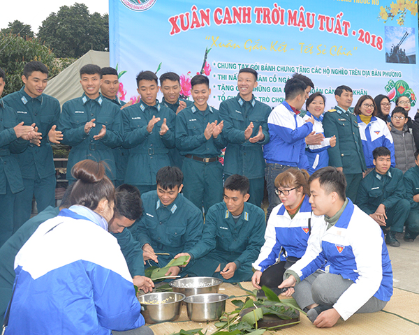 Nhộn nhịp Ngày hội “Xuân canh trời Mậu Tuất 2018” ở Đại đội 74