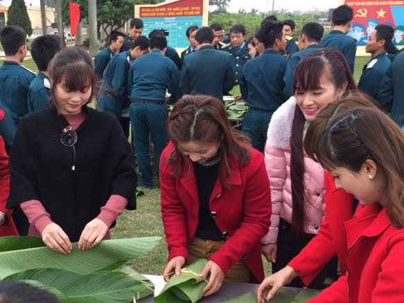 Sôi nổi ngày hội