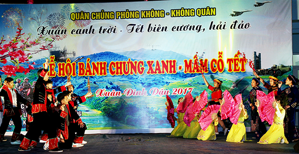 Ấm áp “Xuân canh trời - Tết biên cương, hải đảo”