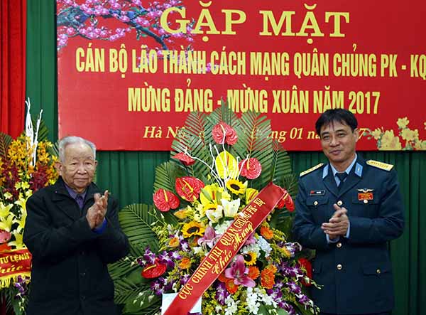Các cán bộ lão thành cách mạng Quân chủng PK-KQ gặp mặt đầu Xuân Đinh Dậu - 2017