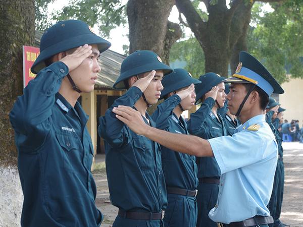 Quy định hạ sĩ quan, binh sĩ có trình độ chuyên môn, kỹ thuật khi thực hiện nghĩa vụ quân sự được ưu tiên sử dụng vào vị trí công tác phù hợp với nhu cầu của Quân đội