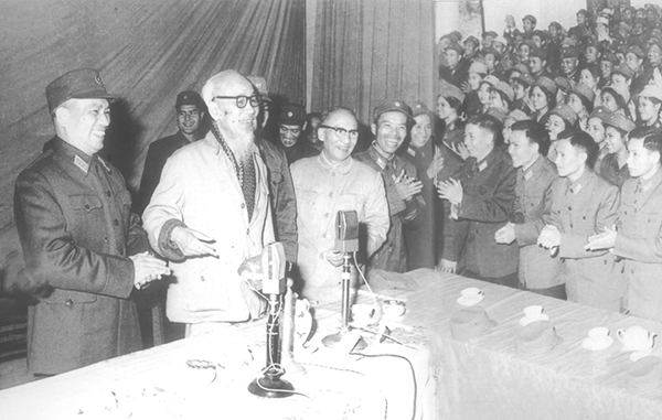 Bác Hồ đến thăm Quân chủng Tết Kỷ Dậu - 1969
