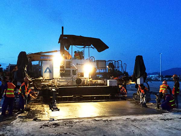 Chào APEC từ “cổng trời” Đà Nẵng