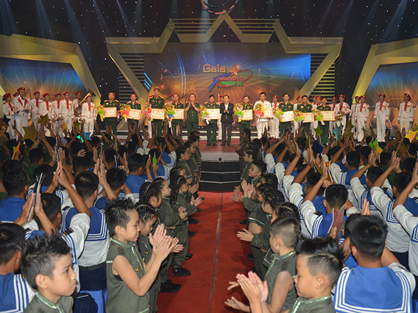Ghi hình Gala sinh nhật chương trình “Chúng tôi là chiến sĩ” năm thứ 11