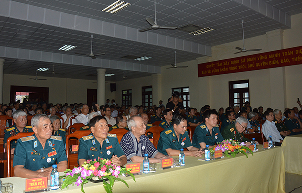 Họp mặt kỷ niệm 45 năm Chiến thắng “Hà Nội - Điện Biên Phủ trên không”