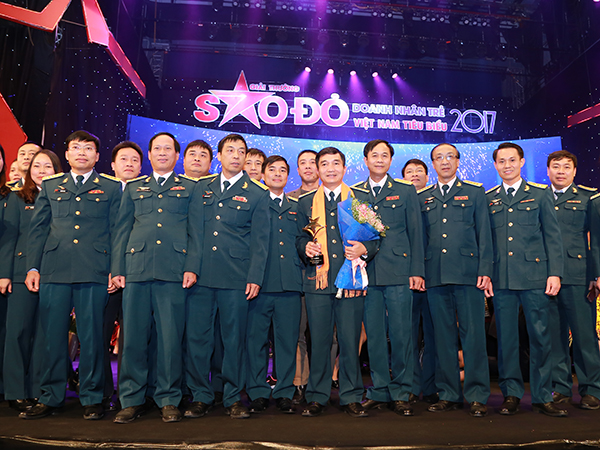 Trao Giải thưởng Sao đỏ - Doanh nhân trẻ Việt Nam tiêu biểu năm 2017