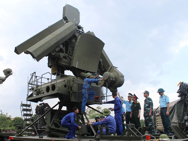 Tổ chức Công đoàn Quân chủng Phòng không-Không quân thực hiện tốt chức năng bảo vệ quyền lợi người lao động