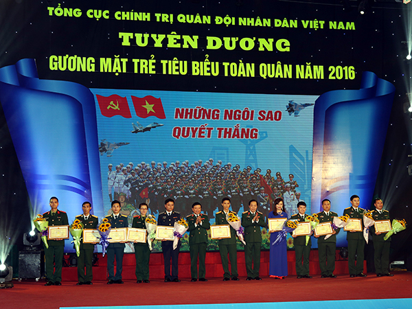 Tổng Cục Chính trị tuyên dương gương mặt trẻ tiêu biểu toàn Quân năm 2016