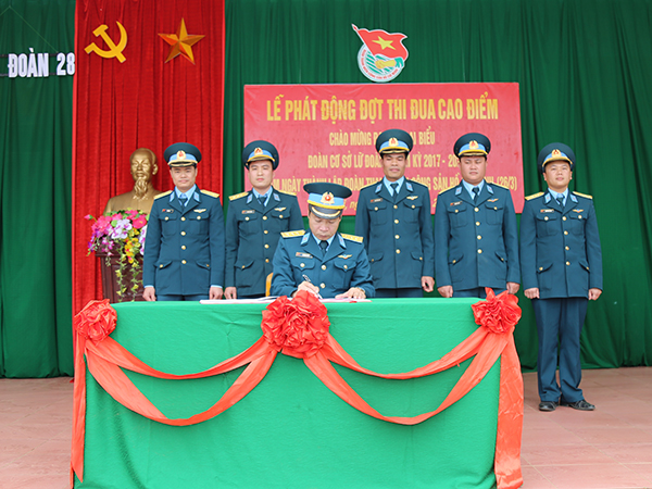 Đoàn cơ sở Lữ đoàn 28 phát động đợt thi đua lập thành tích chào mừng Đại hội đại biểu nhiệm kỳ 2017-2022