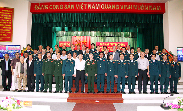 Gặp mặt kỷ niệm 30 năm ngày thành lập 4 Phòng Kỹ thuật Hàng không