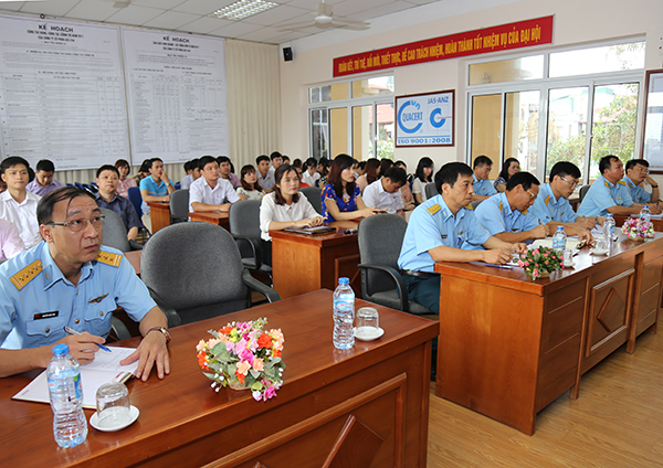 Các cơ quan, đơn vị tổ chức phát động thi đua cao điểm 