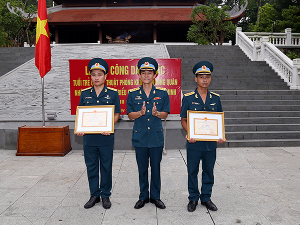 Tuổi trẻ Cục Kỹ thuật tổ chức Lễ báo công dâng Bác tại Khu Di tích lịch sử K9