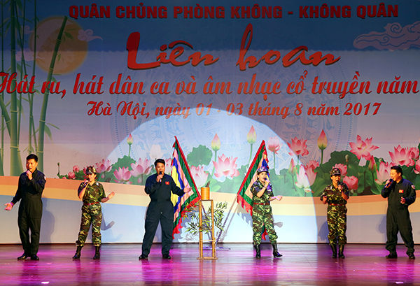 Quân chủng PK-KQ tổ chức Liên hoan “Hát ru, hát dân ca và âm nhạc cổ truyền” năm 2017