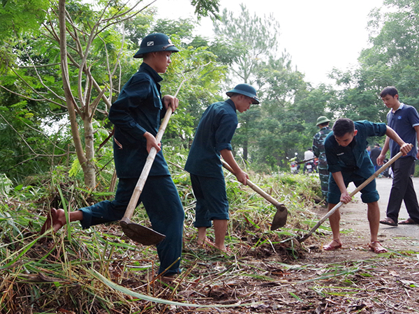 Tuổi trẻ Trung đoàn 295 sôi nổi các hoạt động hè tình nguyện