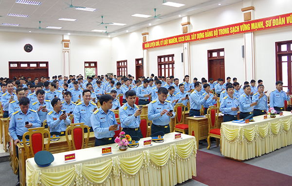 Sư đoàn 365 tổ chức gặp mặt kỷ niệm 55 năm ngày truyền thống Quân chủng PK-KQ