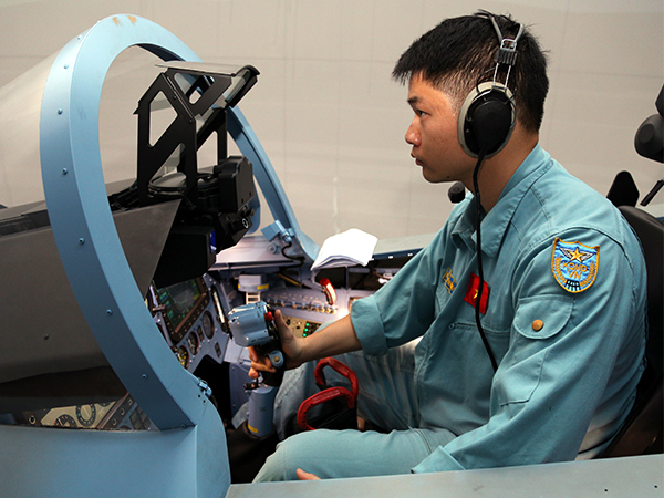 Quân chủng PK-KQ tổ chức Hội thao bay trên buồng tập Su-30 năm 2018