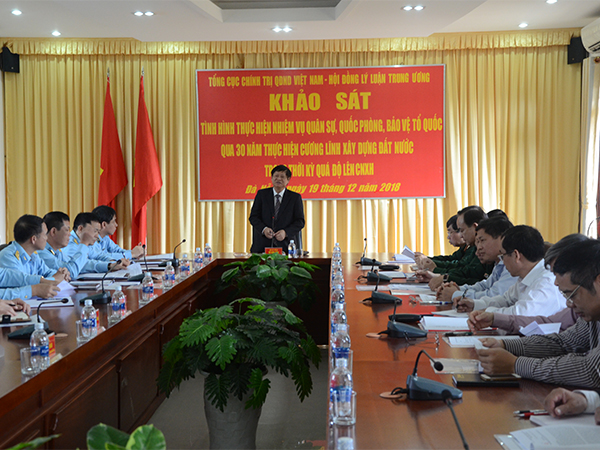 Khảo sát tình hình thực hiện nhiệm vụ quân sự, quốc phòng,  bảo vệ Tổ quốc tại Sư đoàn 372