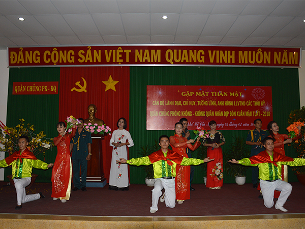 Quân chủng Phòng không - Không quân tổ chức gặp mặt thân mật cán bộ lãnh đạo, chỉ huy, tướng lĩnh, anh hùng LLVTND các thời kỳ khu vực phía Nam