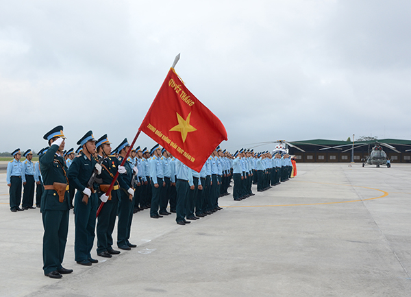 Các đơn vị trong Quân chủng Phòng không-Không quân đồng loạt tổ chức Lễ ra quân huấn luyện và phát động thi đua