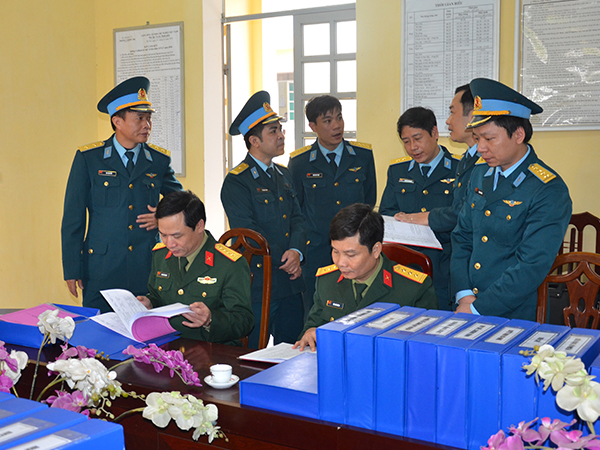 Cục Cán bộ kiểm tra Sư đoàn 367 và Sư đoàn 371