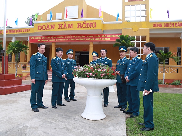 Cục Chính trị kiểm tra các đơn vị thuộc Sư đoàn 365