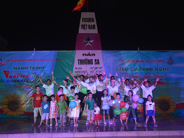 Hành trình “Tuổi trẻ vì biển đảo quê hương”