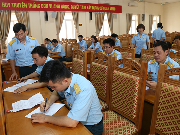 Thi nâng bậc lương ngành Tài chính khối cơ quan Quân chủng