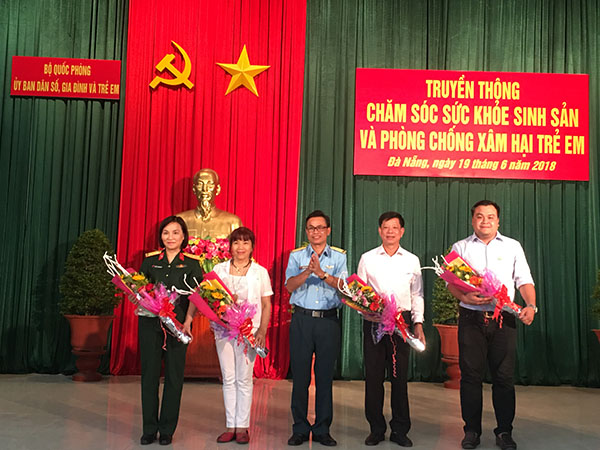 Ủy ban Dân số, Gia đình và Trẻ em Bộ Quốc phòng tổ chức truyền thông chăm sóc sức khỏe sinh sản và phòng chống xâm hại trẻ em
