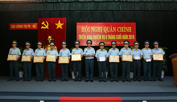 Cục Chính trị PK-KQ tổ chức Hội nghị quân chính triển khai nhiệm vụ 6 tháng cuối năm 2018