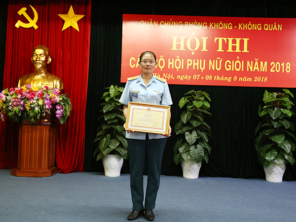 Thành công nhờ sự nỗ lực, ham học hỏi
