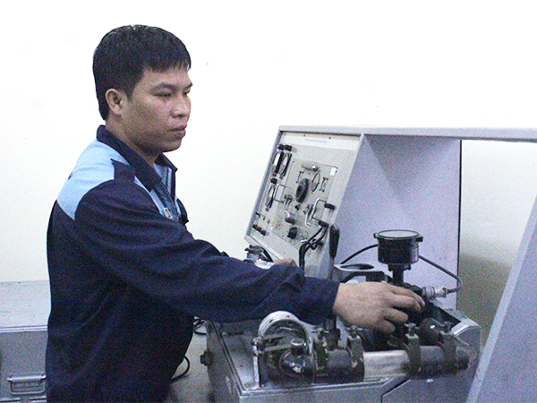 Cán bộ kỹ thuật yêu nghề