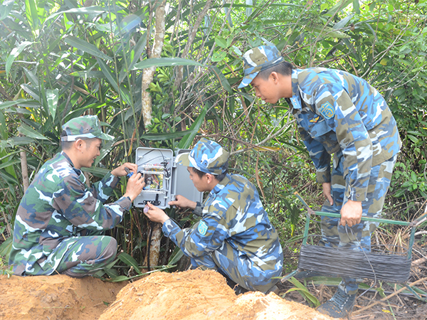 Giữ vững mạch máu thông tin liên lạc