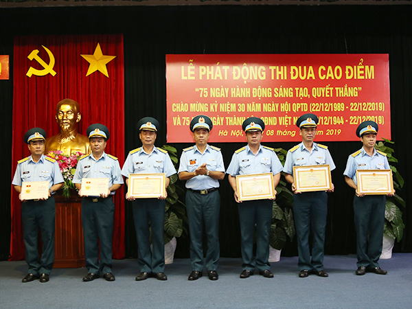 Cục Chính trị Quân chủng PK-KQ phát động thi đua cao điểm “75 ngày hành động sáng tạo, quyết thắng”