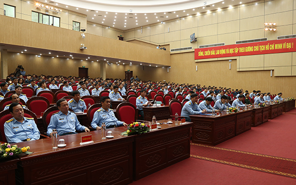 Tôn vinh những người thầy vì sự nghiệp bảo vệ bầu trời Tổ quốc
