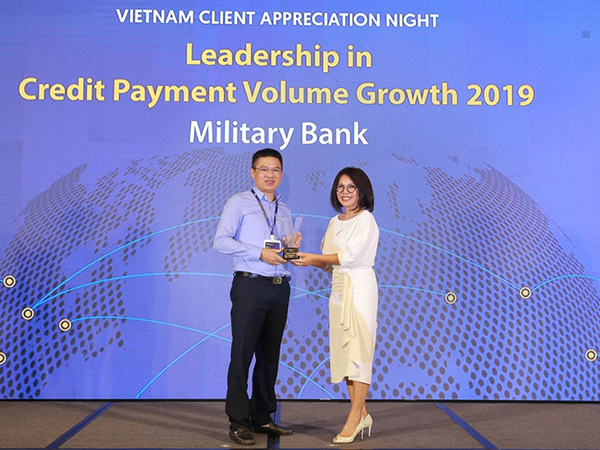 MB là ngân hàng dẫn đầu tốc độ tăng trưởng doanh số chi tiêu thẻ tín dụng
